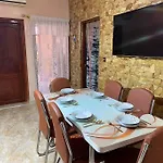Private House, 2Rooms, Garden, 2Min From The Beach